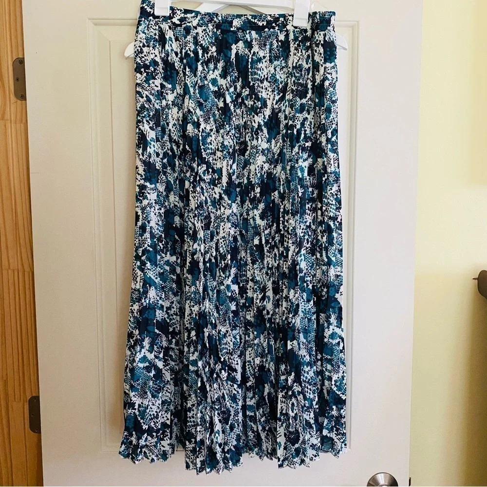 Marks and Spencer reptile snake print pleated skirt green black size 14 long